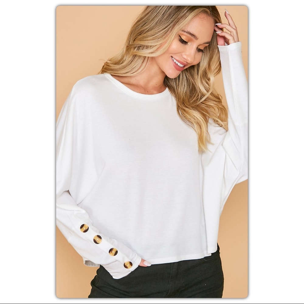 White Button Sleeve Long Sleeve Top